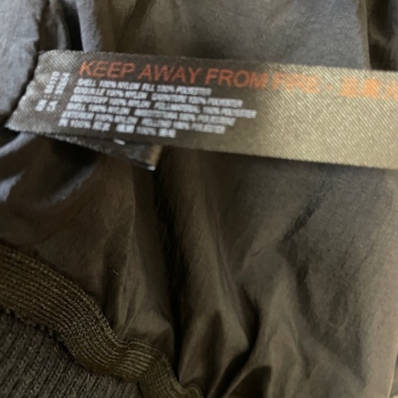 FP Movement Black Nature Seeker Puffer Hooded Vest Free People - Picture 13 of 13